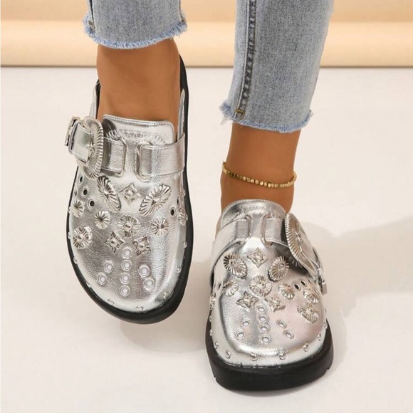 Women's Wedge & Platform Mules - Picture 6 of 9